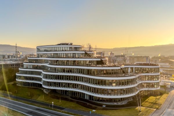 Modernes Wohnhaus Aussenansicht